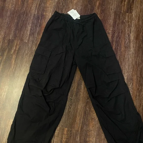 H&M black cargo pants - Picture 5 of 10